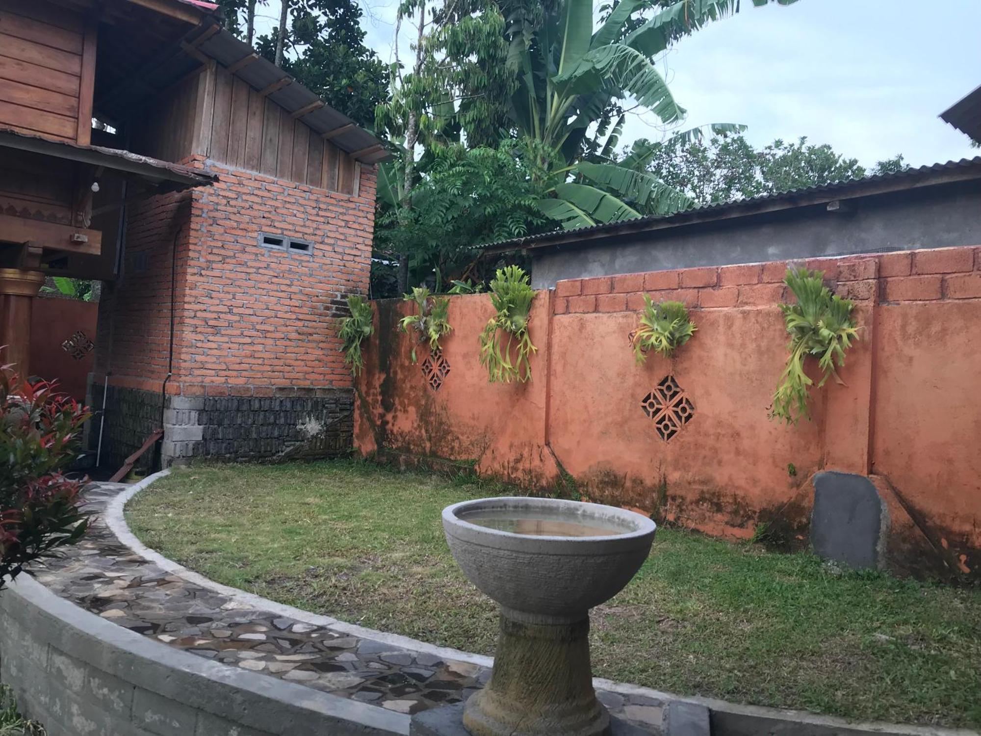 Bello Bungalow Batukliang Экстерьер фото